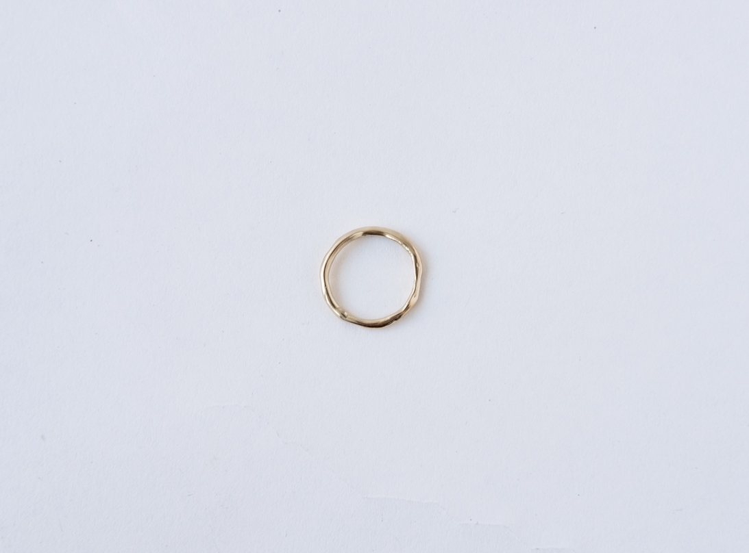 SHAPED BY NATURE RING 14 K slide